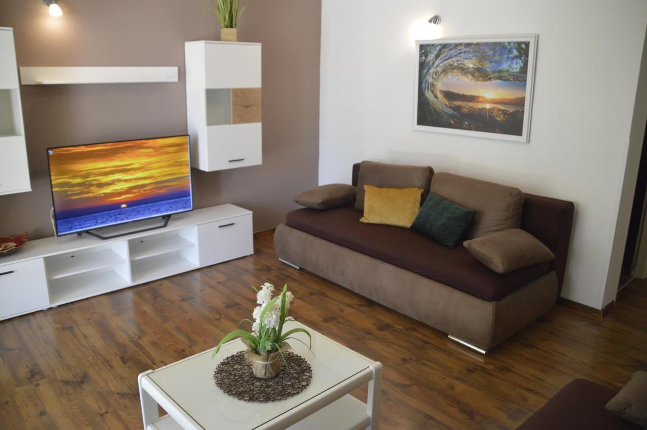 Lily Apartment Đảo Krk Ngoại thất bức ảnh