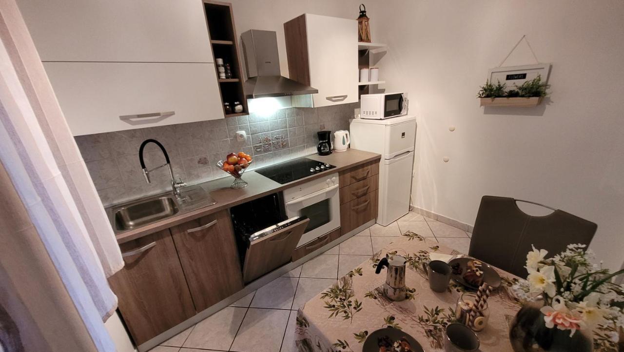 Lily Apartment Đảo Krk Ngoại thất bức ảnh
